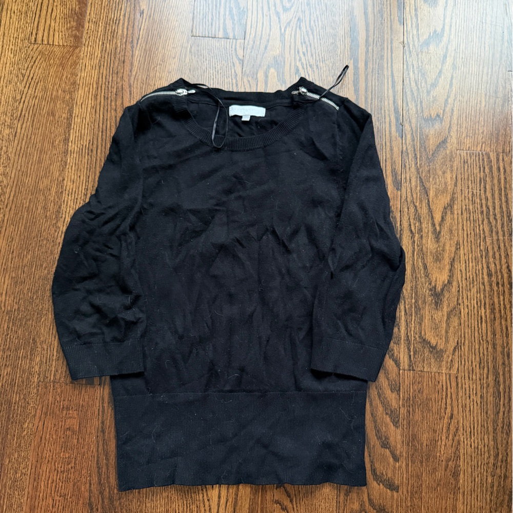 Chic Black Women's Crew Neck Sweater